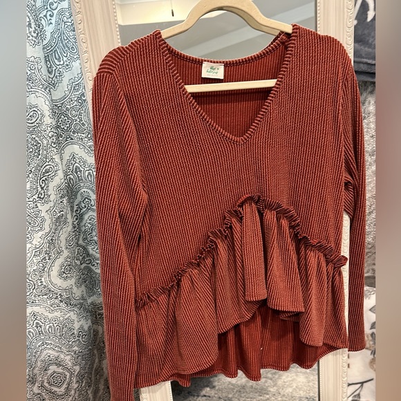 Women’s top never worn - Picture 1 of 1